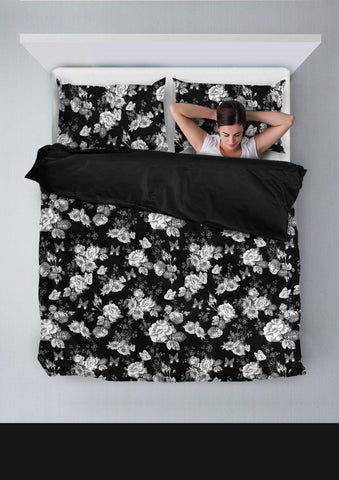 Image of Gorgeous White Flowers on Premium Bedding bedding