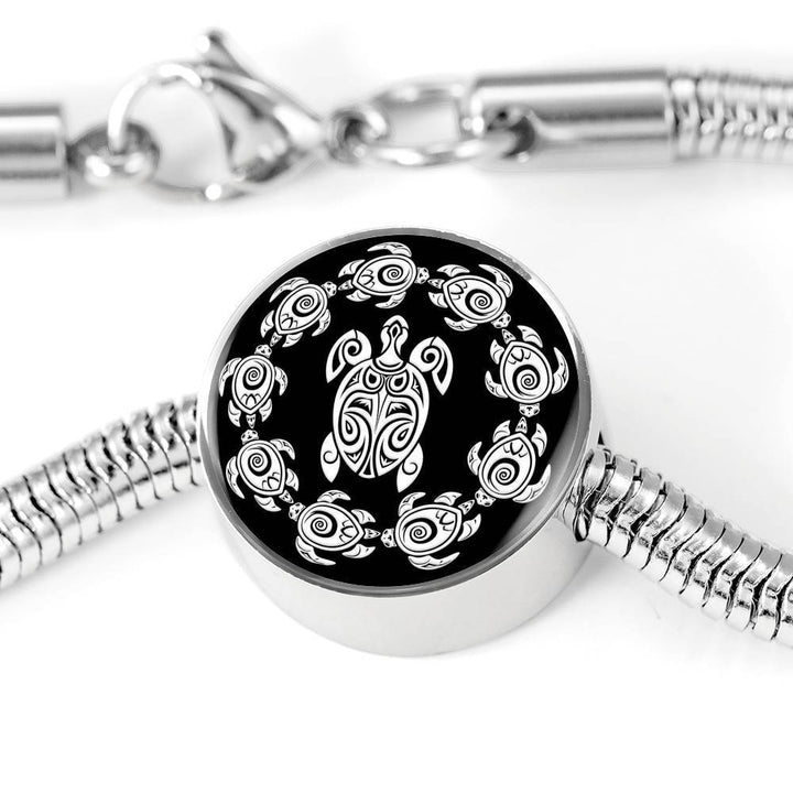 Peaceful Tribal Turtle, Black Background Circle with Durable Steel Bracelet Circle Charm M/L Bracelet & Charm No 